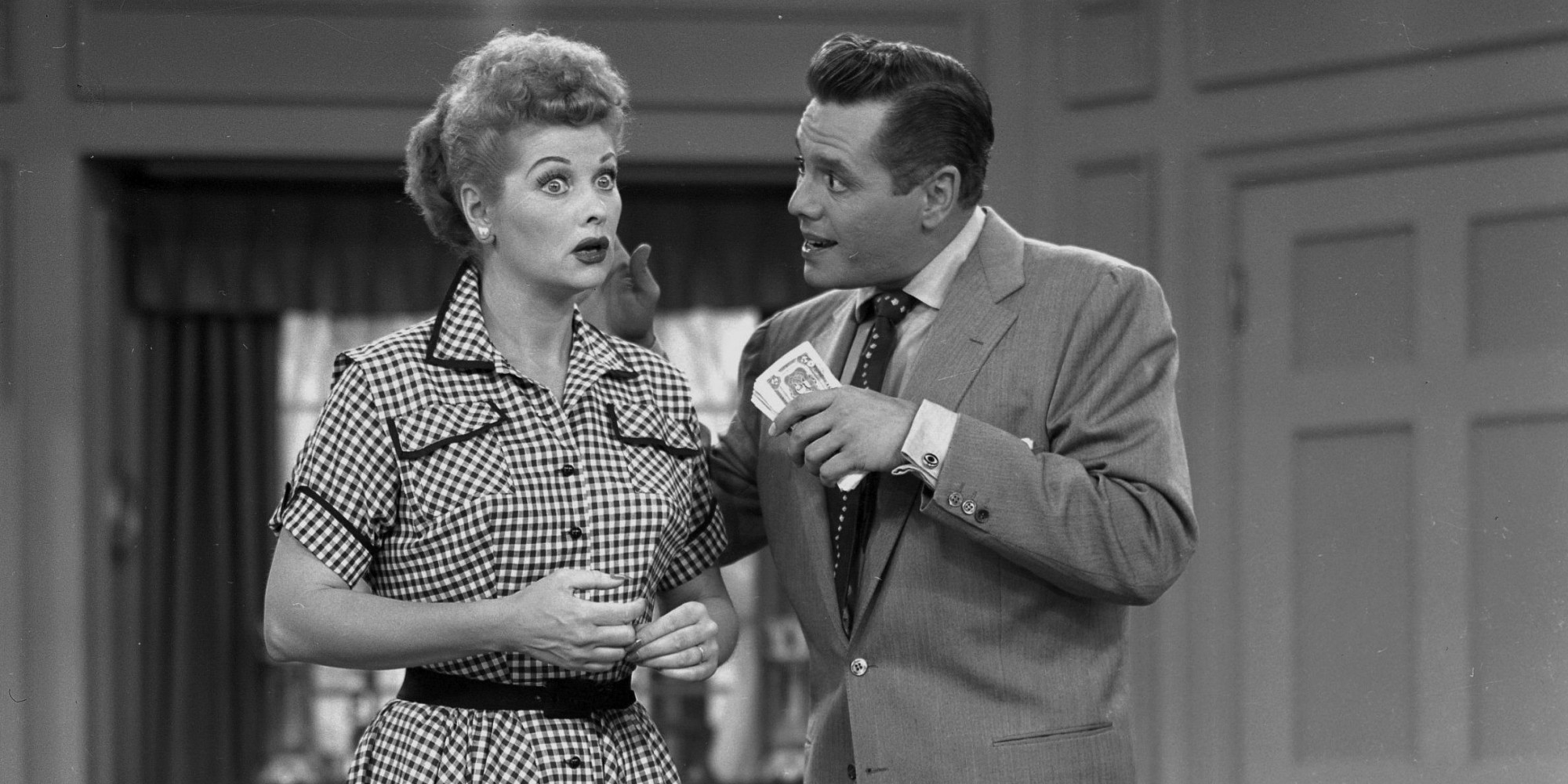 Lucille Ball And Desi Arnaz In I Love Lucy Alerta Geek